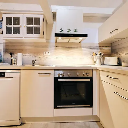 Kapitaenswohnung- Wohnen In Der Altstadt Zentral & Gemuetlich Mit Parkplatz! Apartment Flensburg