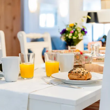 Kapitaenswohnung- Wohnen In Der Altstadt Zentral & Gemuetlich Mit Parkplatz! フレンスブルク