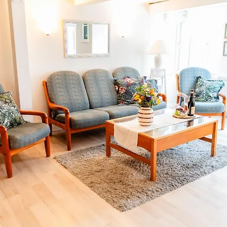 Kapitaenswohnung- Wohnen In Der Altstadt Zentral & Gemuetlich Mit Parkplatz! Apartment Flensburg